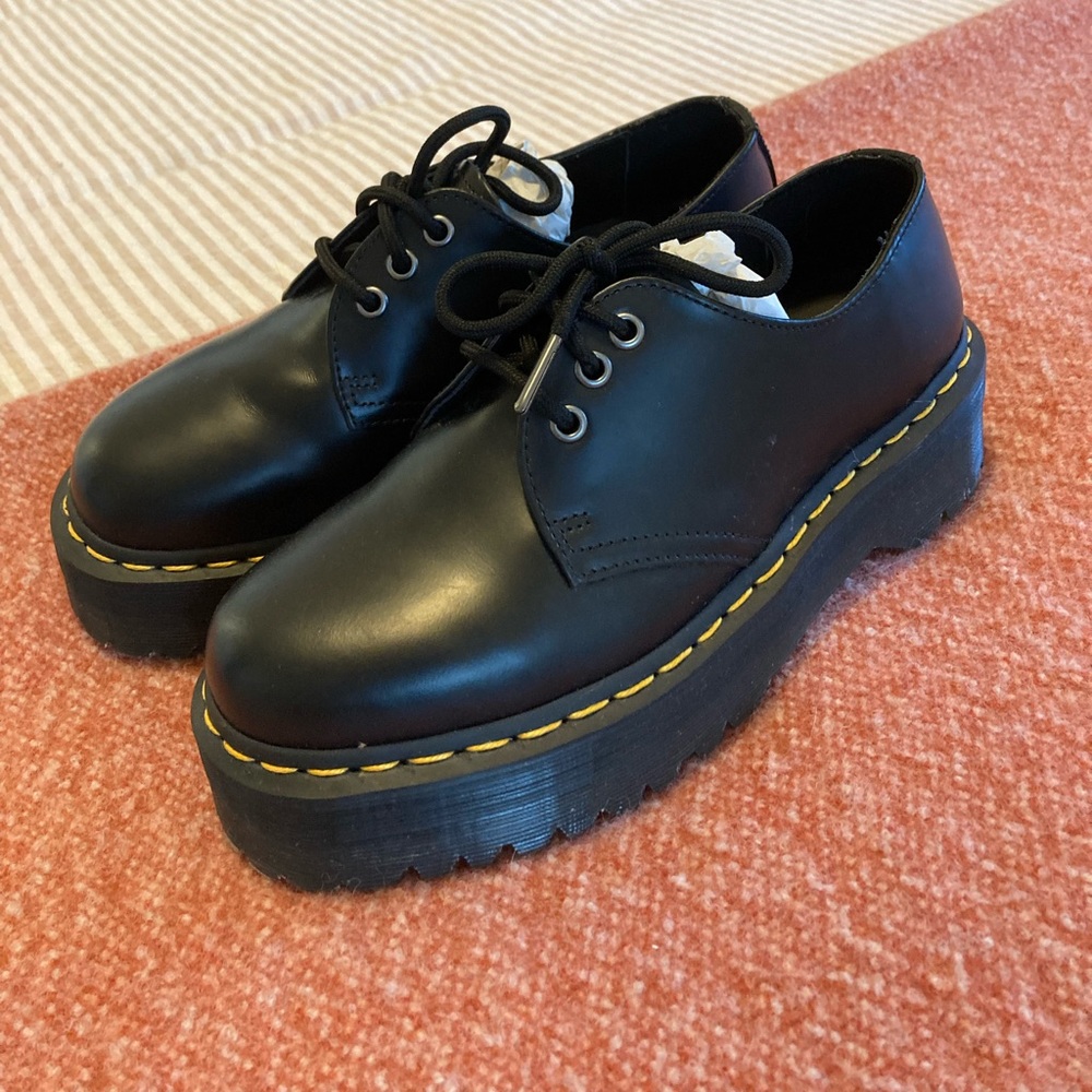 Dr Martens 1461 Quad Smooth Leather Platforms Women’s 8 Men’s 7